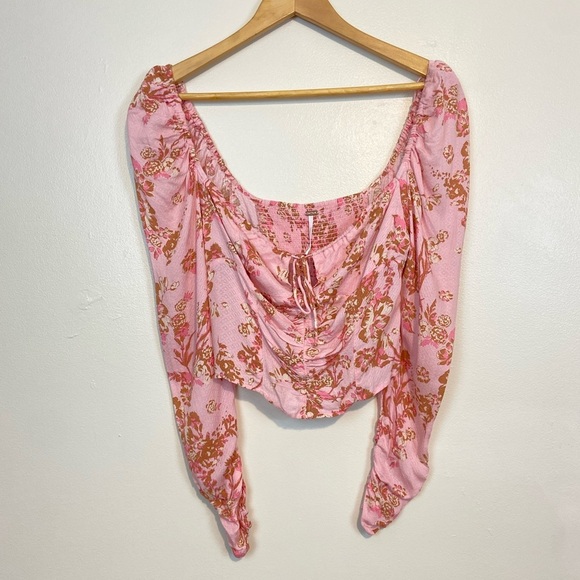 NWT FREE PEOPLE Hilary Printed Top in “Pink Combo” Bohemian Floral Feminine - Picture 6 of 11